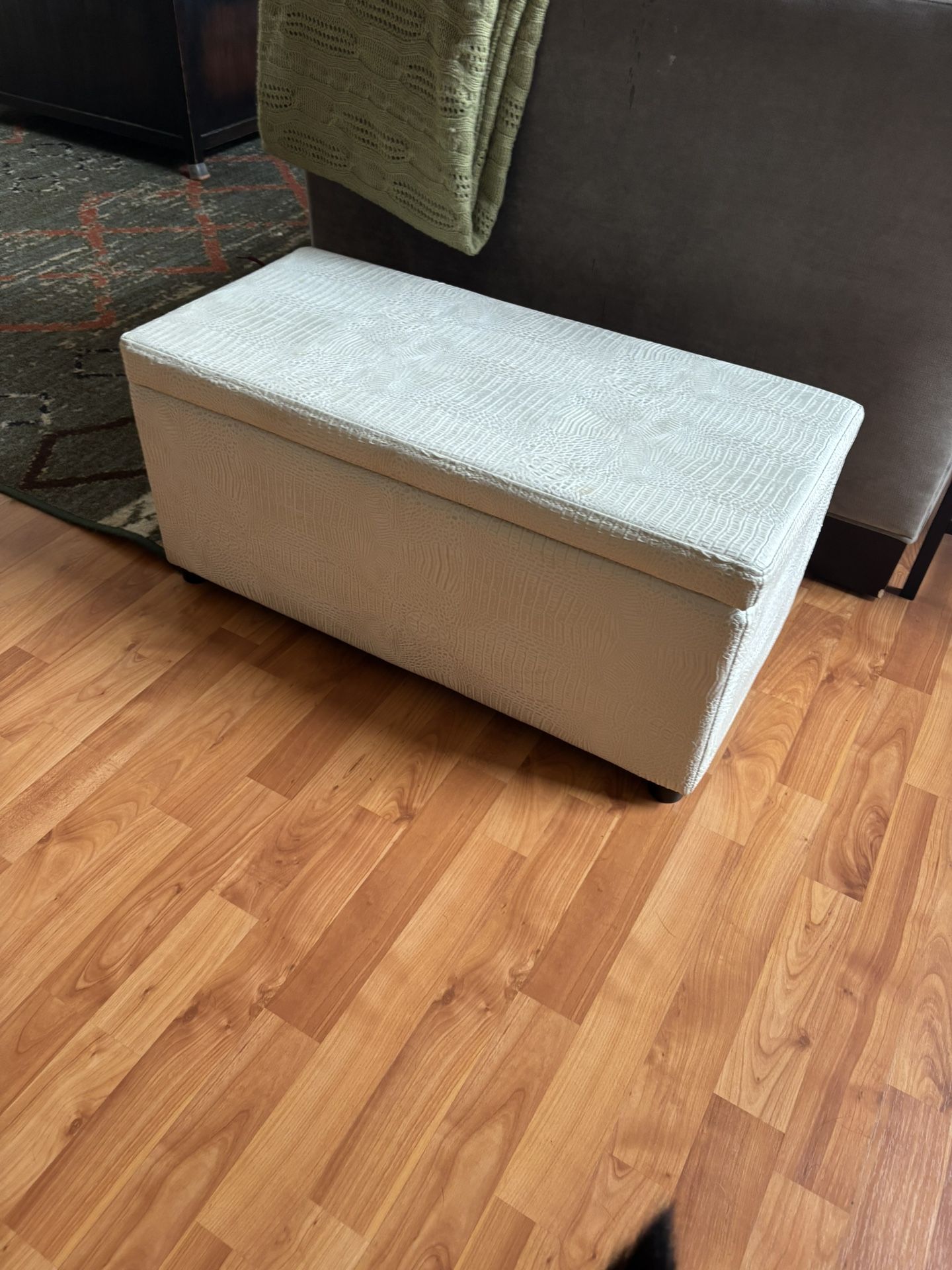 White Ottoman