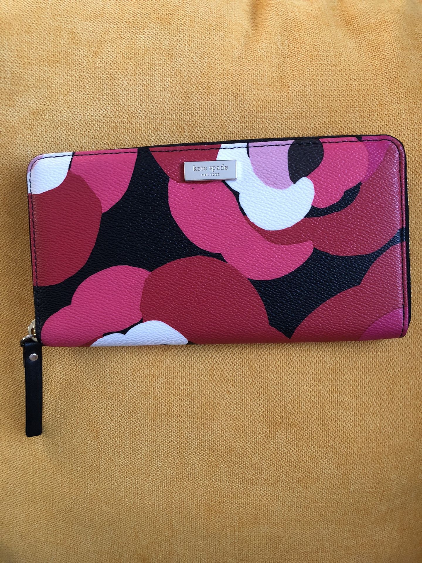 Kate Spade Floral Zip Wallet