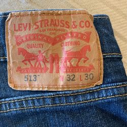 Levi’s 513 Blue Jeans W32 L30 . Used Cut In Crotch Area.$5.