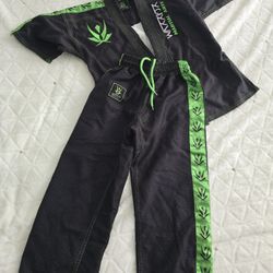 ATA KARATE Set.  NEW!SIZE 0