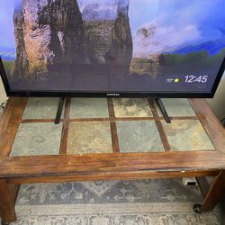 Tv stand/ coffee table 