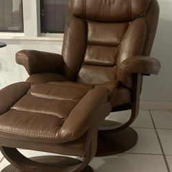XL Saddle brown Faux Leather Swivel lounger Chair With Ottoman