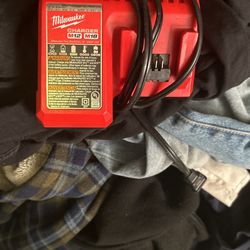 milwakeee doble charger