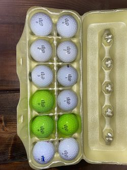 3 Golf Balls In Clamshell