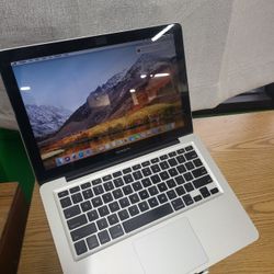 MACBOOK PRO CORE i5 AT 2.3GHZ (SHOP39)

