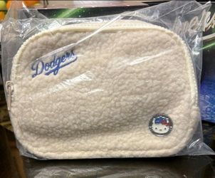 Hello Kitty 50th Anniversary Los Angeles Dodgers
Sherpa Fanny Pack New 2024 SGA (Stadium Giveaway)
4/16/2024 This was a Special Ticket pack from Dod