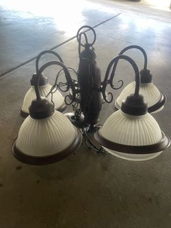 Nuvo Lighting 5-Light Vintage Chandelier