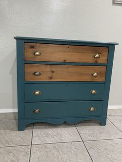 4 Drawer Dresser