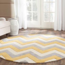 Saveith wool rug