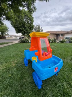 55$$$ water table car with all accessories (FREE DELIVERY, FRESNO CLOVIS)