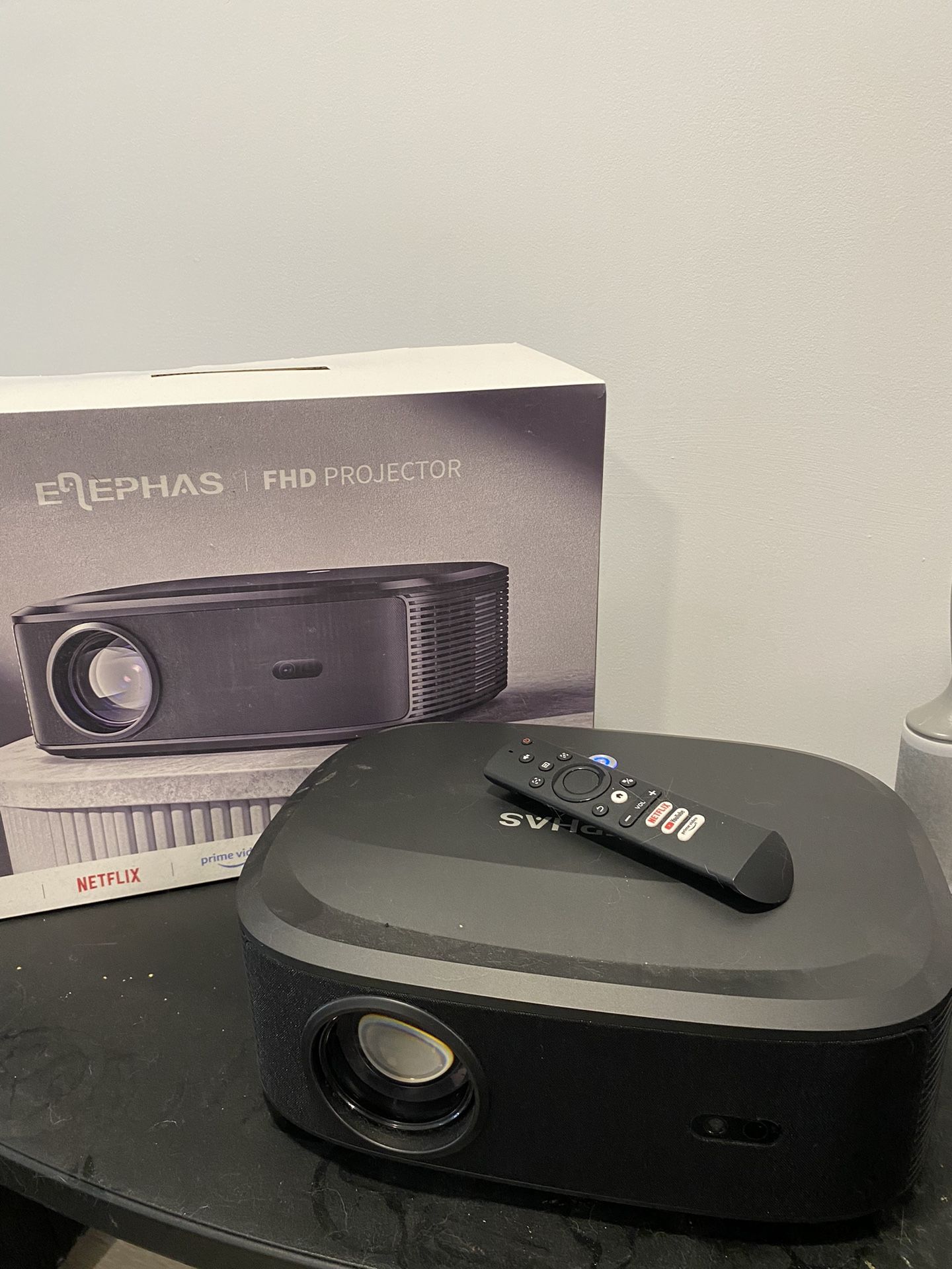 Enephas FHD projector 4k