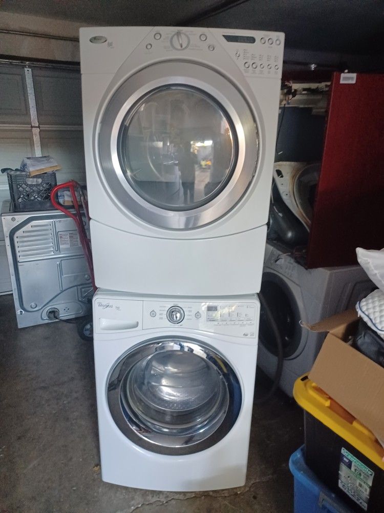 Whirlpool Duet Stackable Washer And Gas Dryer 