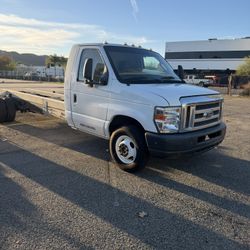 2011 Ford E-450