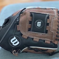 Wilson Genuine Leather Baseball Glove 