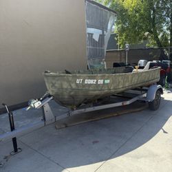 14ft Crestliner boat with trailer