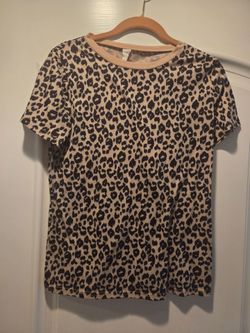 Animal Print t-shirt small