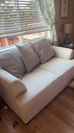 Free Linen love seat