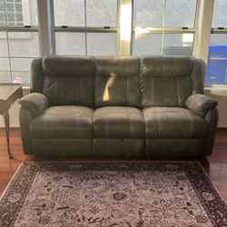 Gray Couch $250 (2 End Recliners! )