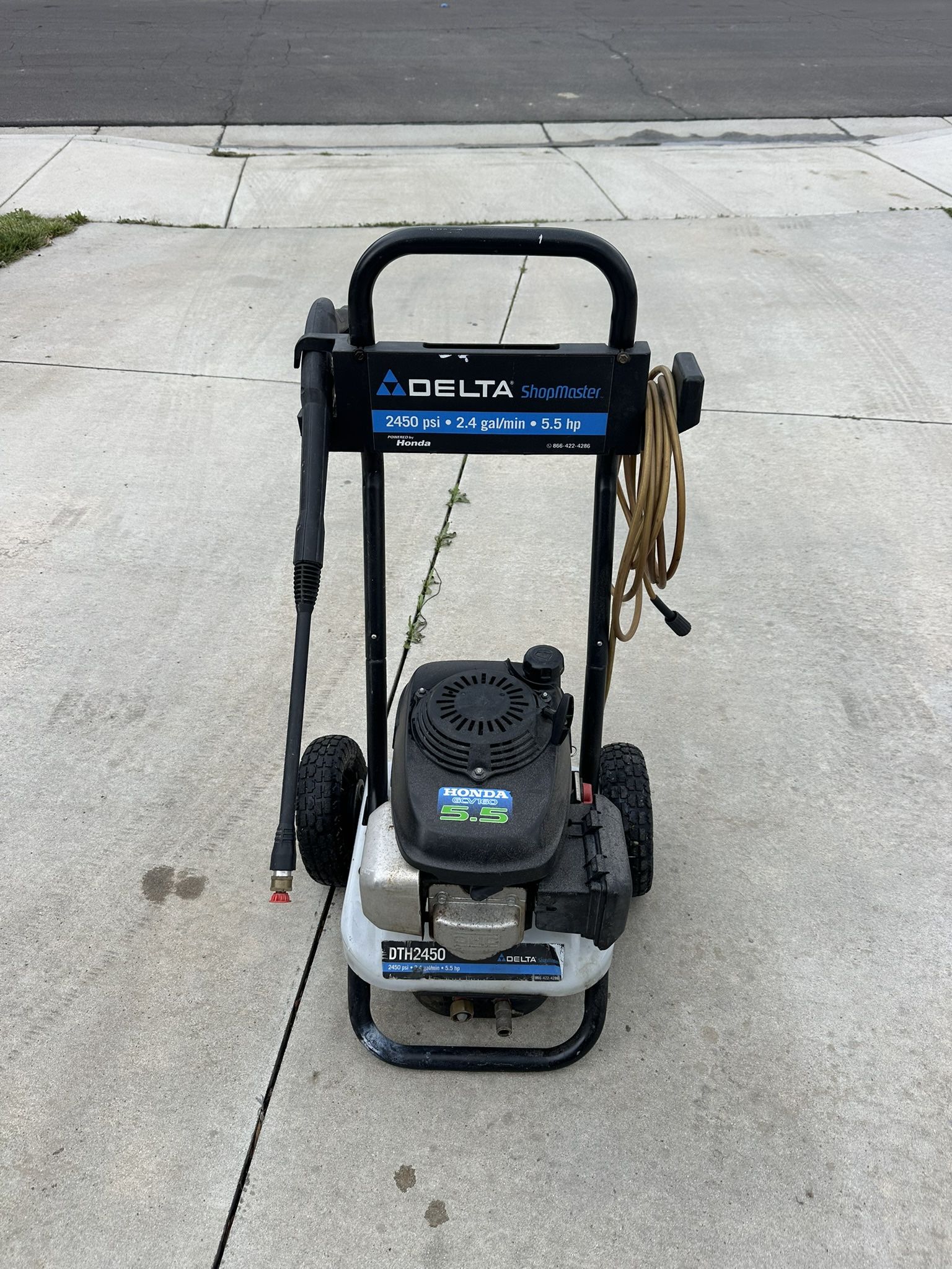Delta pressure washer on motor 2450 PSI 2.4 GBM5.5 hp and very good condition