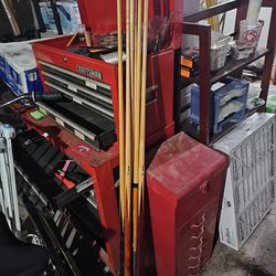 Mali halex and valley pool cues