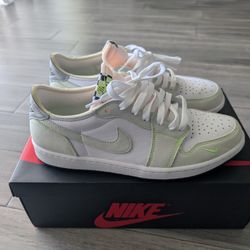 Jordan 1 Retro Low OG Ghost Green