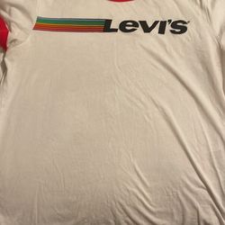 Women’s Pride Tshirt Levi’s 