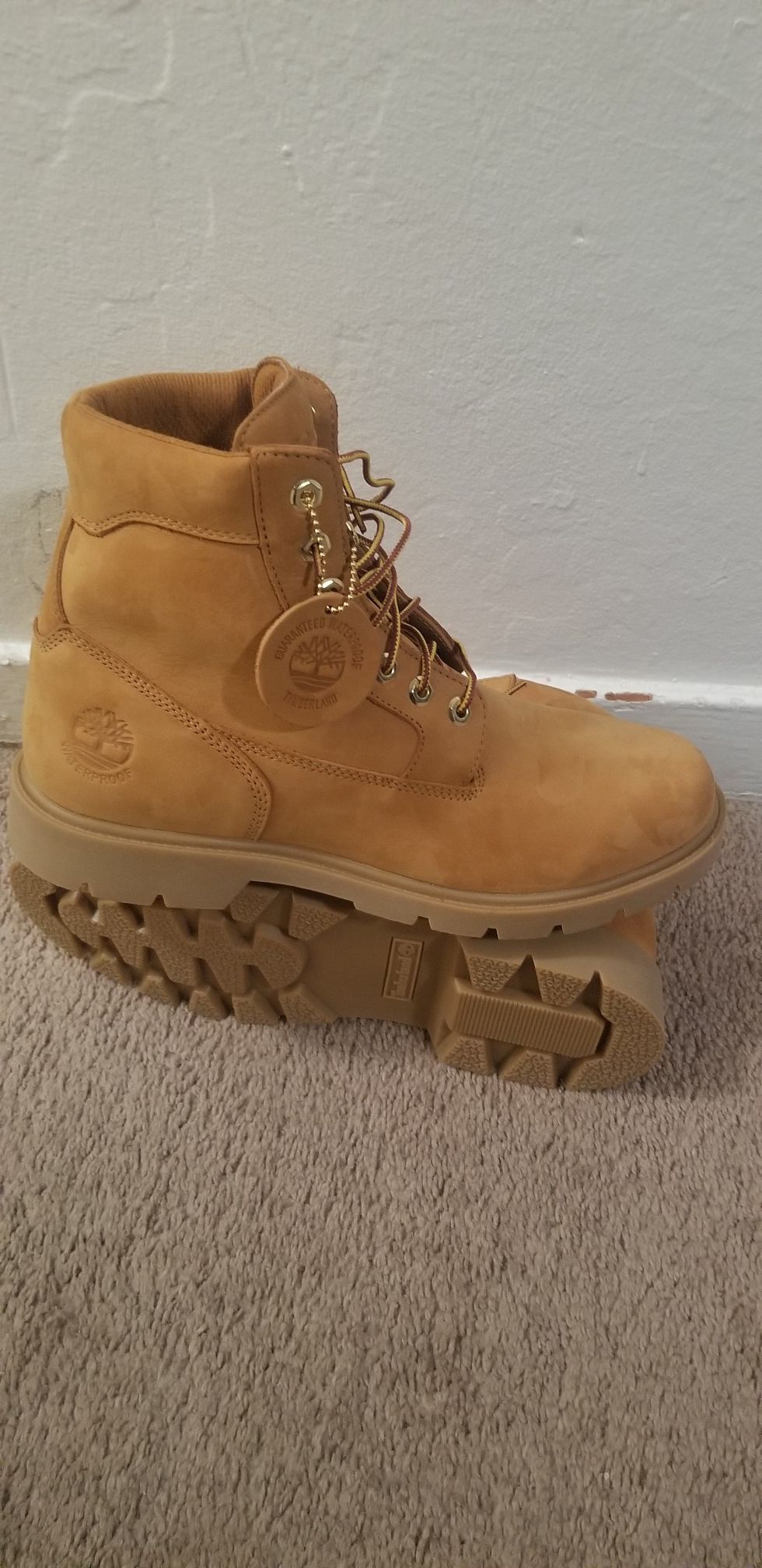 brand new boots timberland for men 10.5