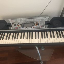 Yamaha Keyboard 