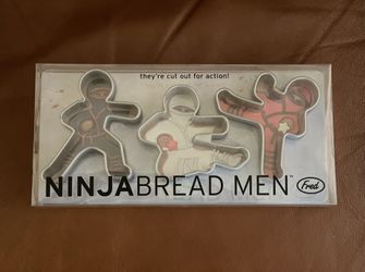 NIB Fred Ninja Gingerbread Men Cookie Cutters