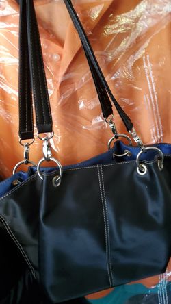 Medium Sized shoulder Purse by Nine west.