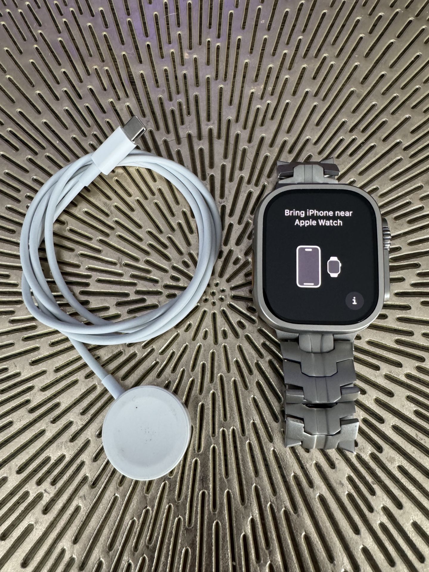 Apple Watch Ultra 2 A2986 49mm Titanium GPS - LTE 64GB for Parts/Repair SS Band