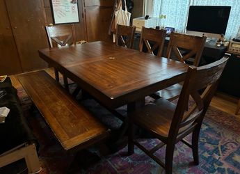 Dining Room Table W/ Chairs