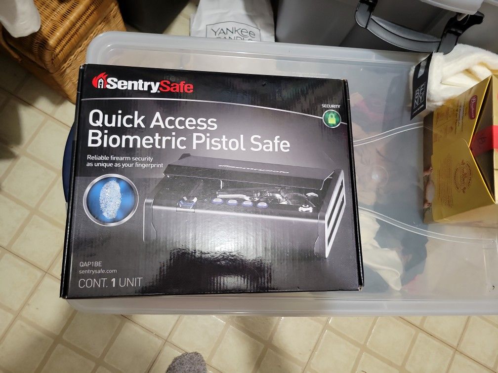 Sentry Pistol Safe