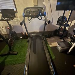 Excellent horizon Treadmill
