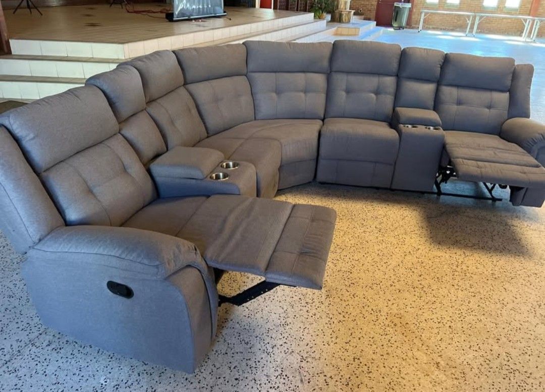 Gray Reclining Sectional Couch – 2 Power Seats – $1299