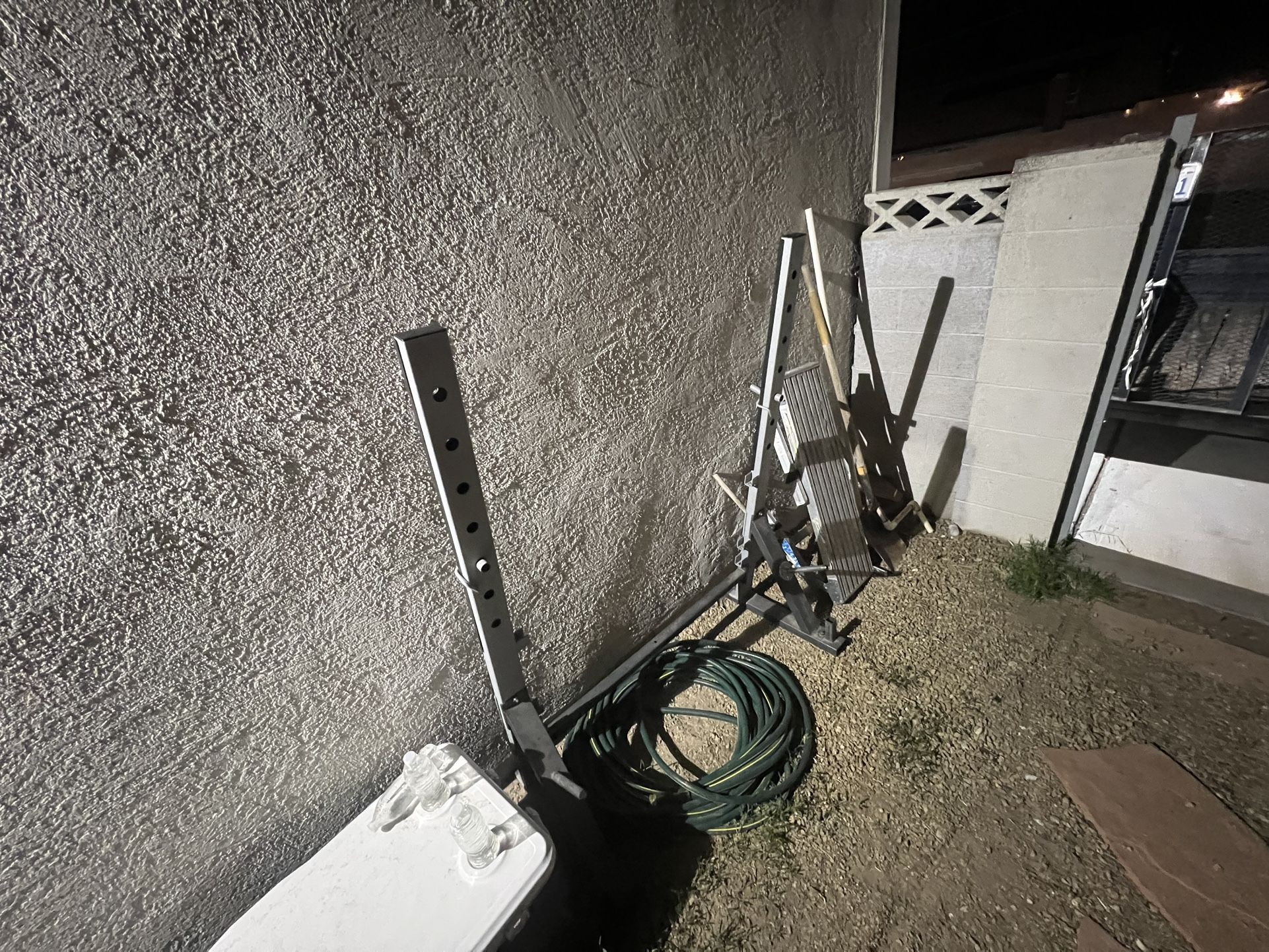gym equipment 
