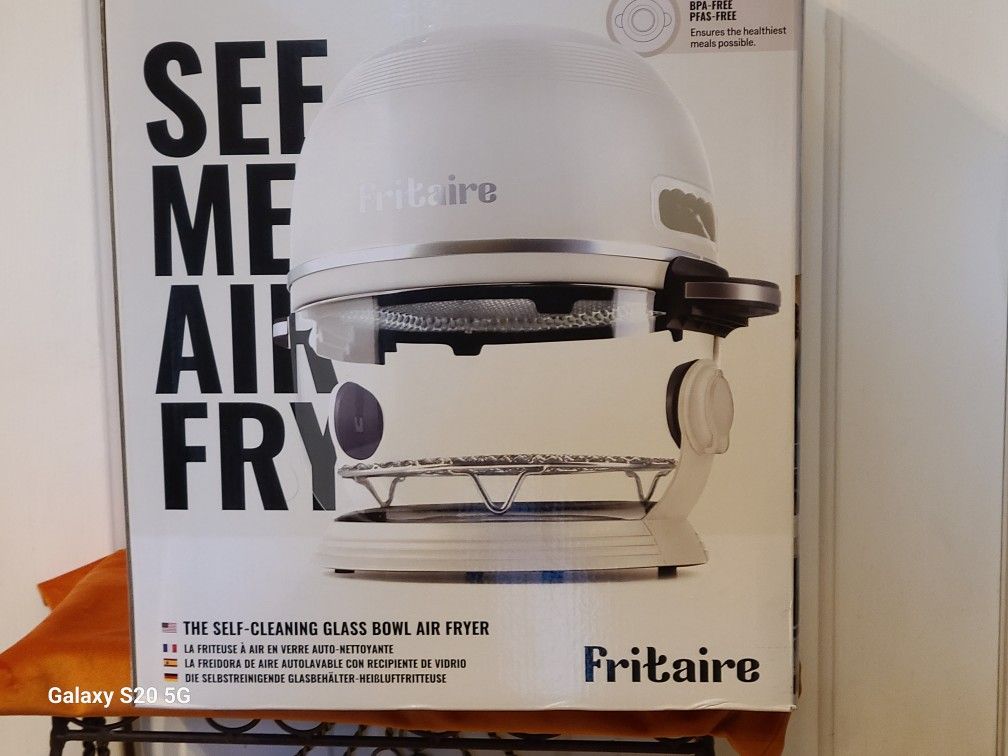 Non Toxic Glass Air Fryer, Self Cleaning  -  Brand New 
