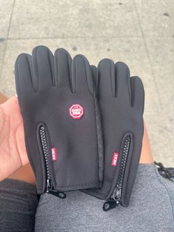 Grip gloves Grip gloves $2