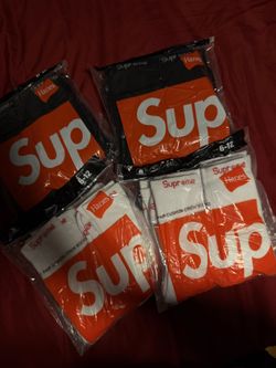 Supreme socks
