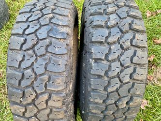 Set 2, Lt 245-75-16 tires