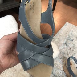 Clarks Leather Women’s Sandals Size 8 