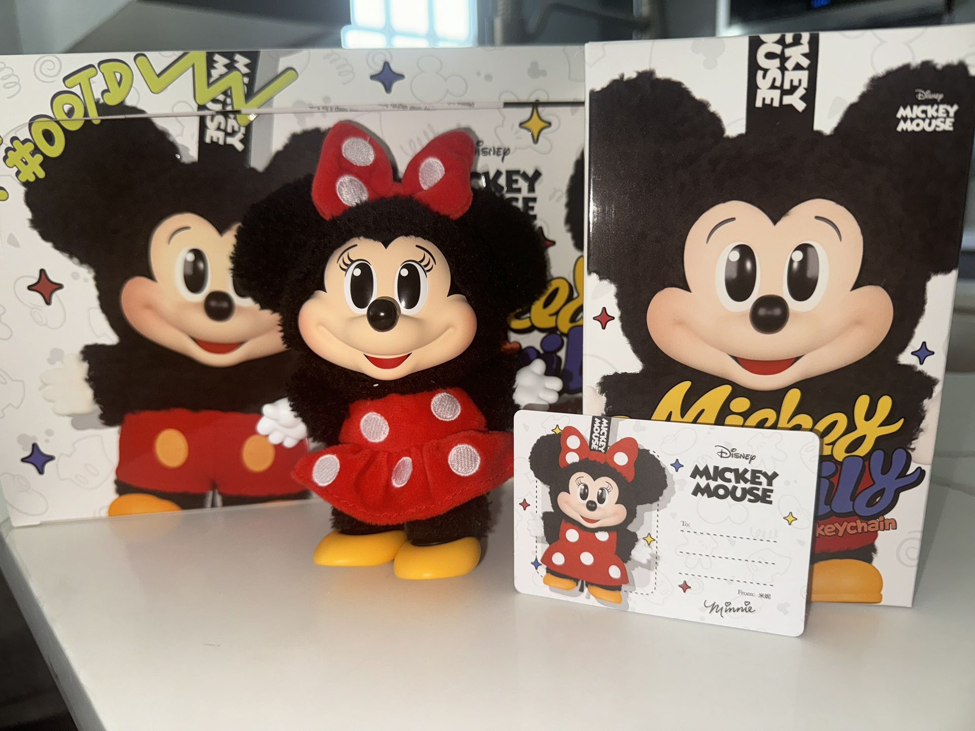 Minnie Mouse - Pop Mart Mickey’s Family Plush Keychain