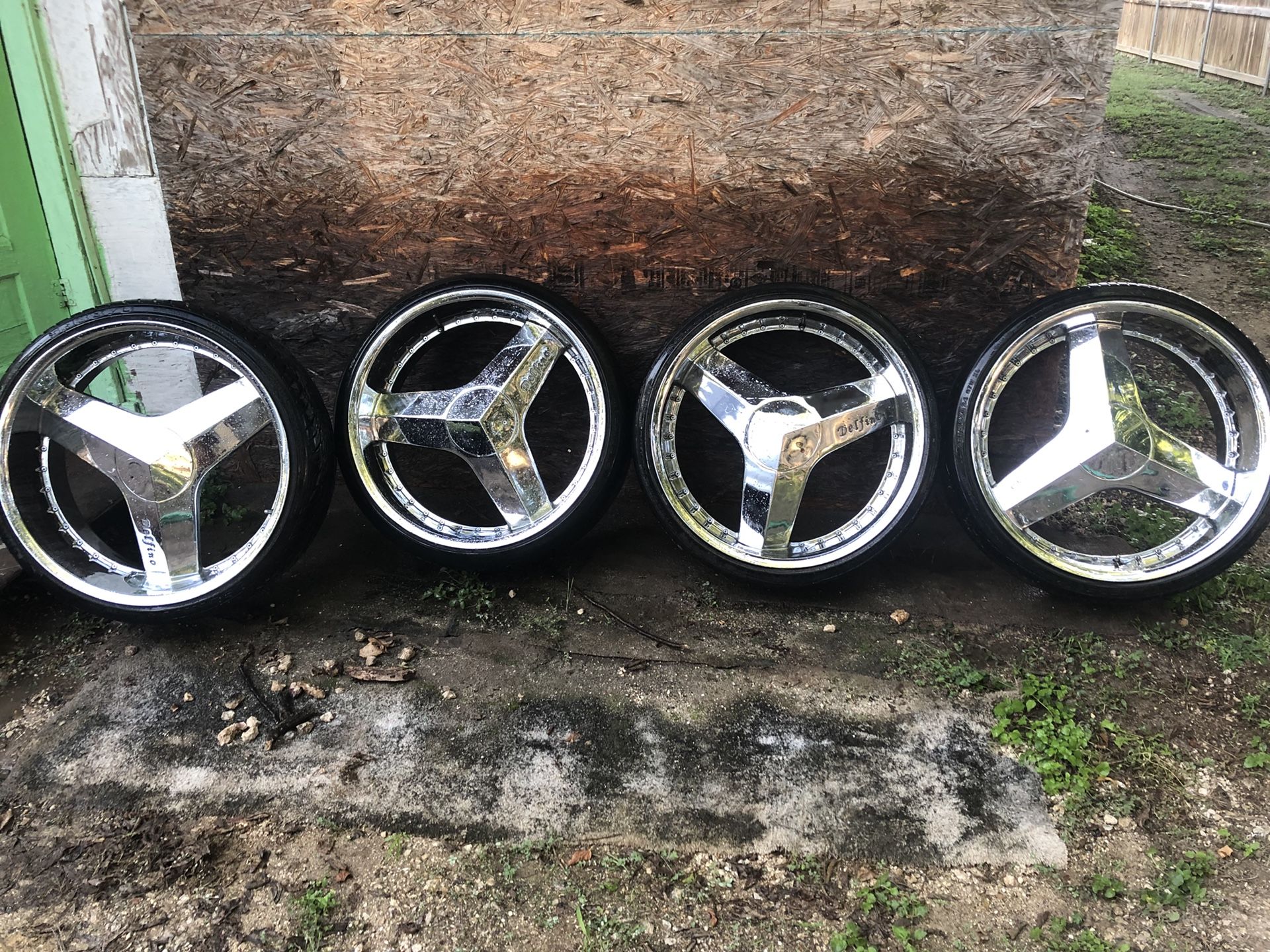 24x10 delfino blades rims