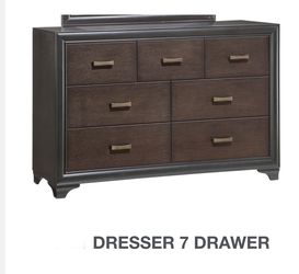 BRAND NEW 7 DRAWER DRESSER!!!