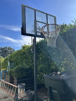 Spaulding Basketball Hoop