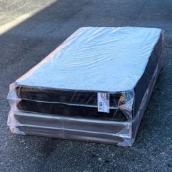 New Twin Size Mattress And Box Spring Set // We Offer  🚚