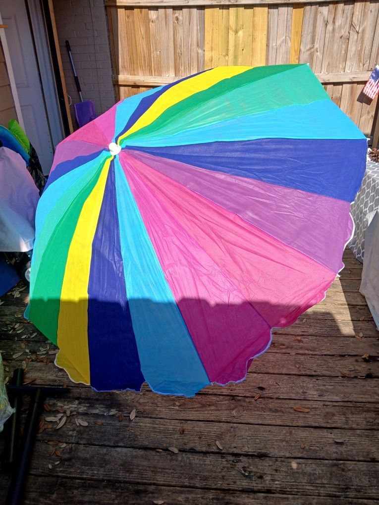 7-8 FT CLOTH BEACHUMBRELLA- REPELS WATER