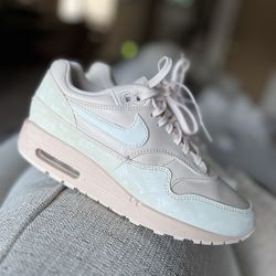 NIKE AIR MAX 1 "GUAVA ICE"
