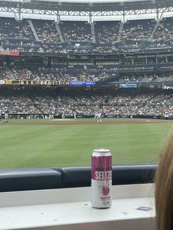 Pares v White Sox , Saturday 10/1, 2 Tickets