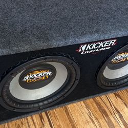 KICKER DOUBLE SUB BOX LIVIN LOUD! 